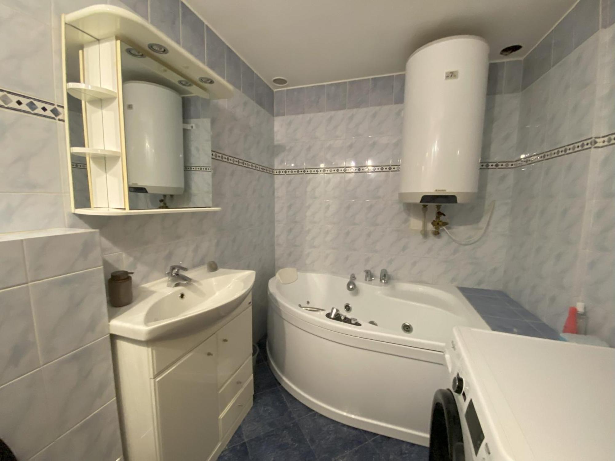 Cozy Garden Apartment In The Heart Of براغ المظهر الخارجي الصورة