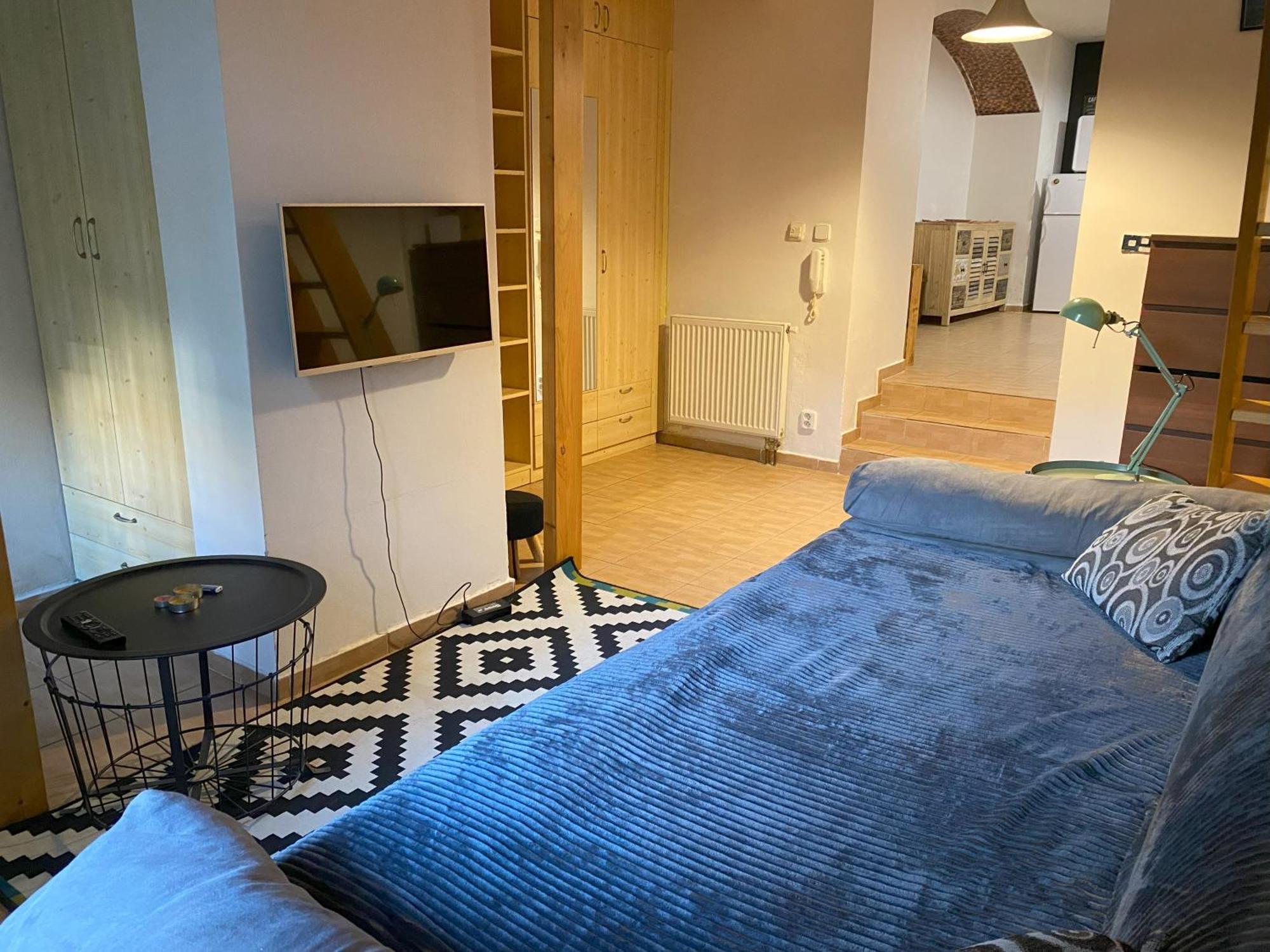 Cozy Garden Apartment In The Heart Of براغ المظهر الخارجي الصورة